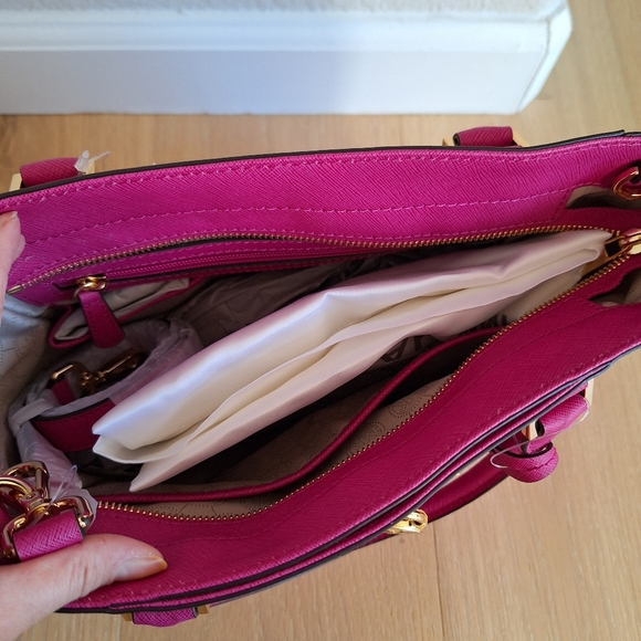 NWT MICHAEL KORS MK HAMILTON TRAVELER Medium Top Zip Tote Bag Fuschia - Picture 6 of 9